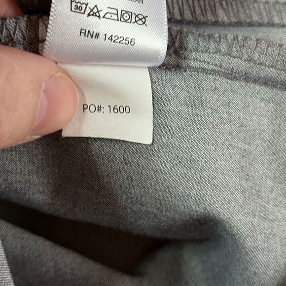 Figs Casma Three-Pocket Scrub Top GRAPHITE XS - Picture 5 of 5
